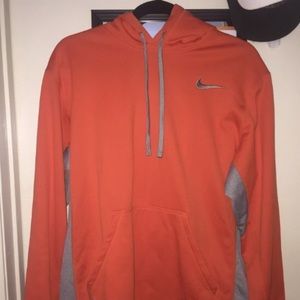 NIKE PULLOVER SWEATER